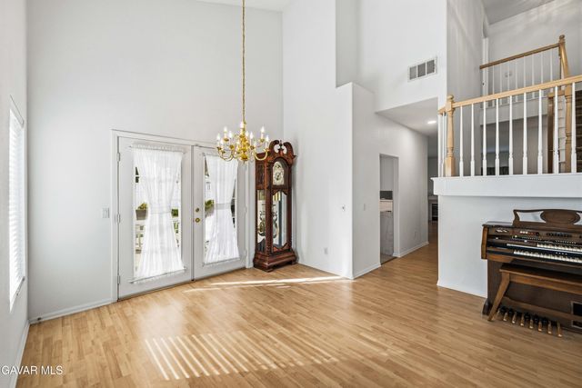 5613 W Avenue L1, Lancaster, CA 93536