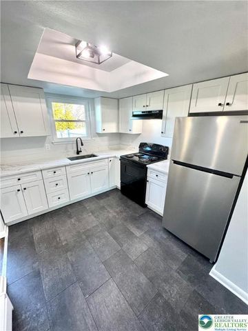 2041 Grove Street, South Whitehall Twp, PA 18104