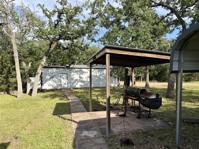 612 Sweetgum Ln, Somerville, TX 77879