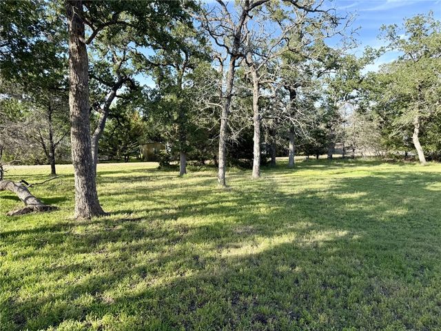 612 Sweetgum Ln, Somerville, TX 77879
