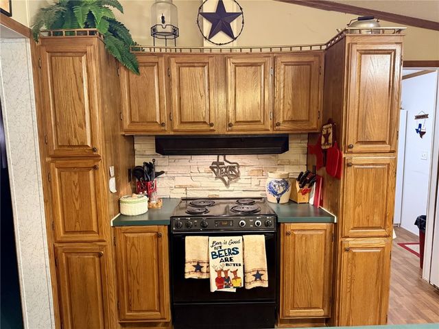 612 Sweetgum Ln, Somerville, TX 77879
