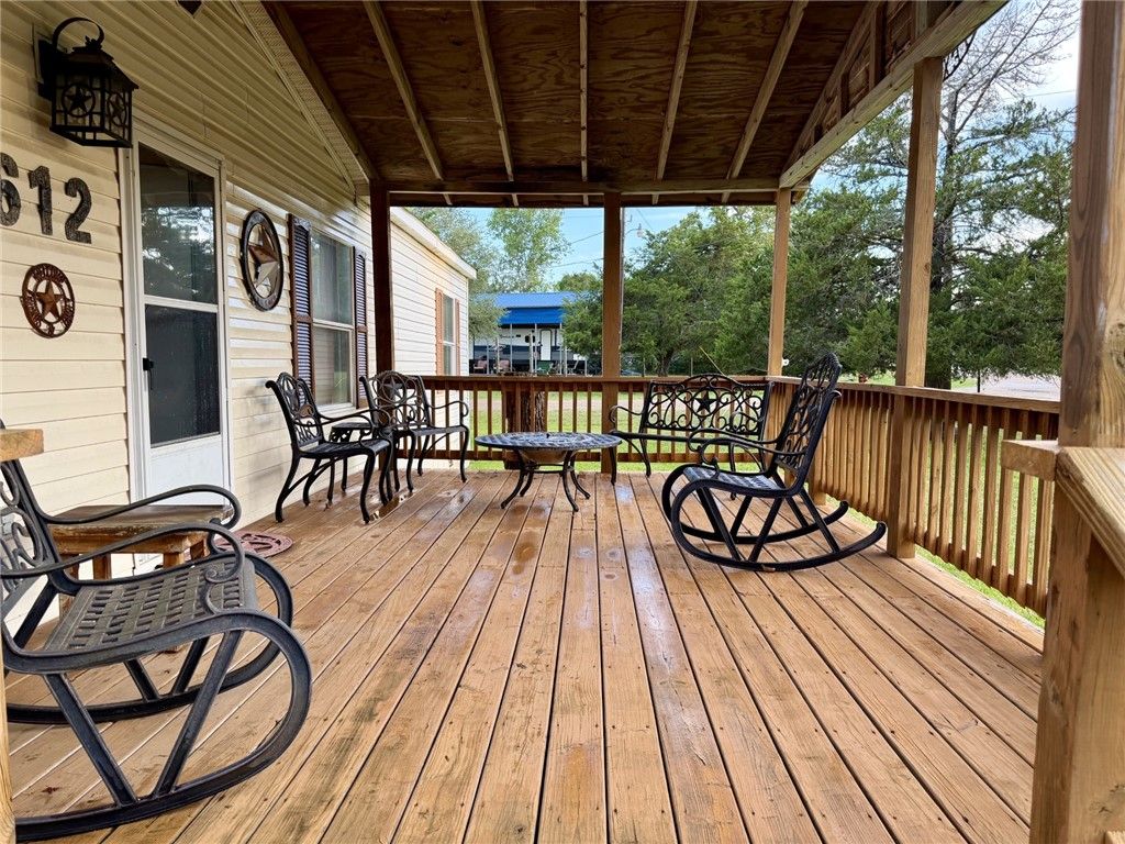 612 Sweetgum Ln, Somerville, TX 77879 — photo 5
