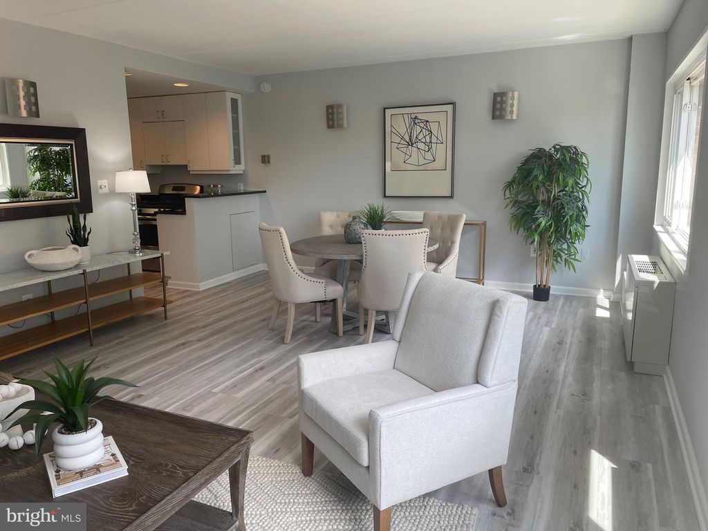 Image 15 of property listing at 4800 CHEVY CHASE DR #508, Chevy Chase, MD 20815