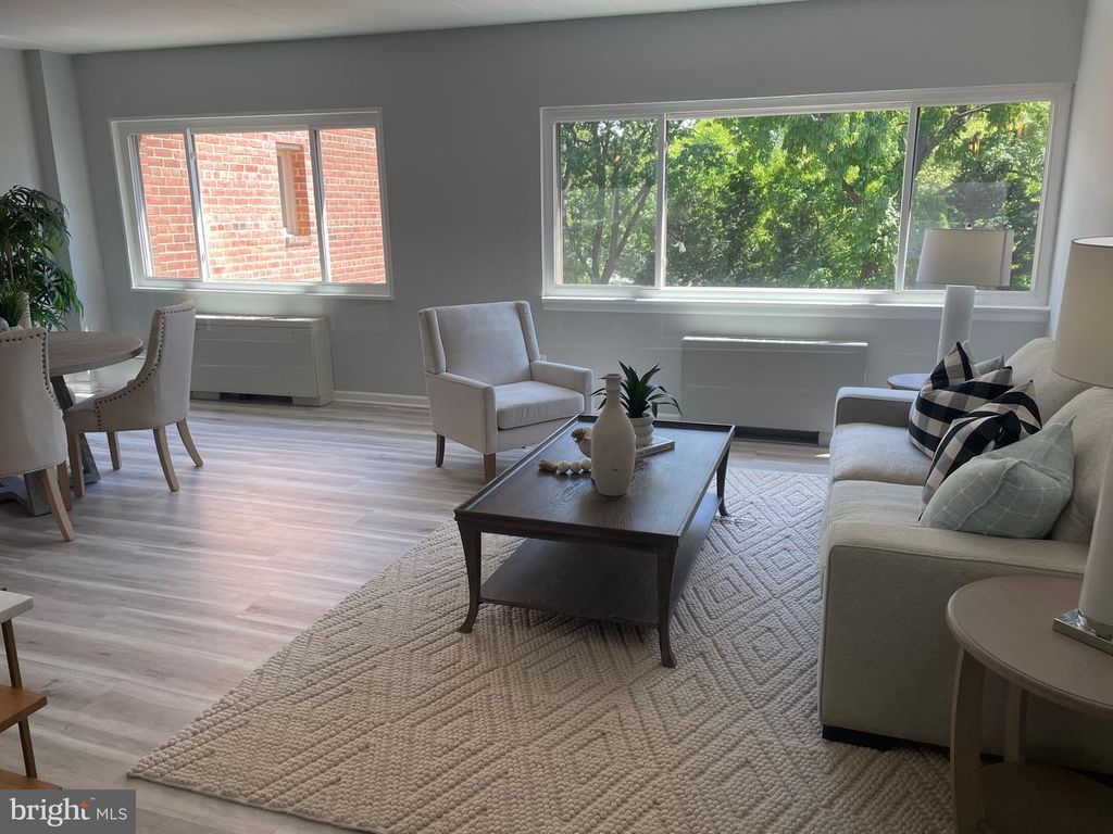 Image 20 of property listing at 4800 CHEVY CHASE DR #508, Chevy Chase, MD 20815