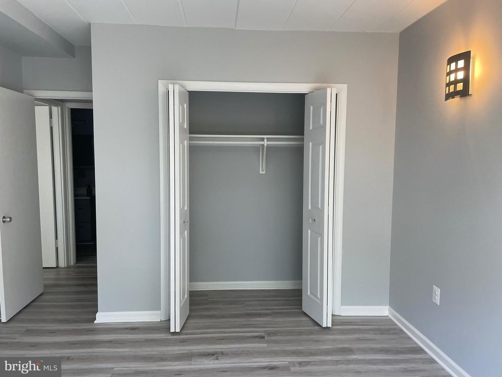 Image 35 of property listing at 4800 CHEVY CHASE DR #508, Chevy Chase, MD 20815