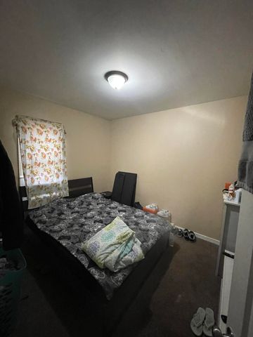 14815 Stansbury Avenue, Detroit, MI 48227