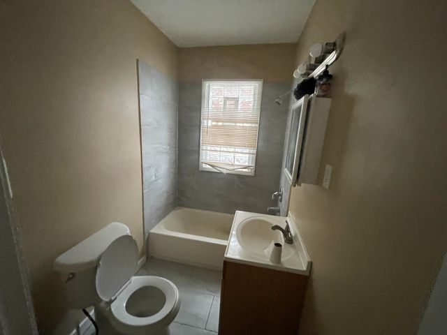 14815 Stansbury Avenue, Detroit, MI 48227