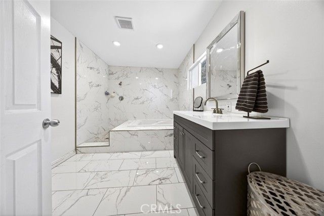 14942 Bryant, Panorama City (los Angeles), CA 91402