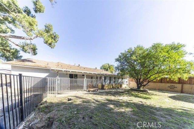 14942 Bryant, Panorama City (los Angeles), CA 91402