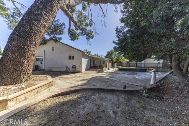 14942 Bryant, Panorama City (los Angeles), CA 91402