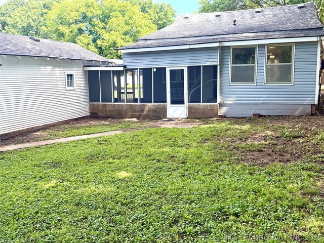 704 E Caddo Street, Cleveland, OK 74020