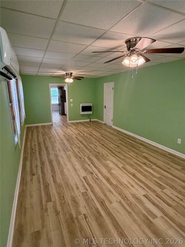 704 E Caddo Street, Cleveland, OK 74020