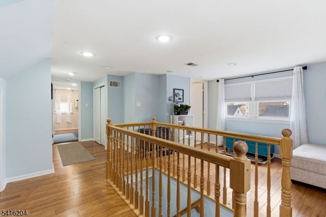 145 Canterbury Ave, North Arlington Boro, NJ 07031