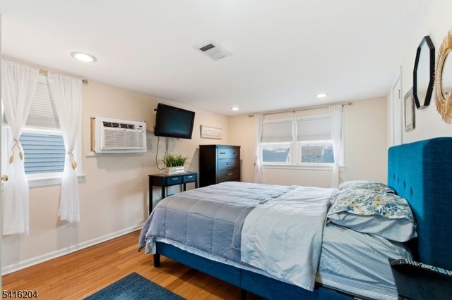 145 Canterbury Ave, North Arlington Boro, NJ 07031