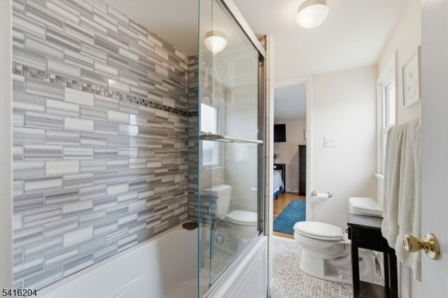 145 Canterbury Ave, North Arlington Boro, NJ 07031