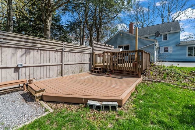 52 Seneca Road, Irondequoit, NY 14622