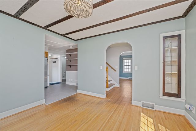 52 Seneca Road, Irondequoit, NY 14622