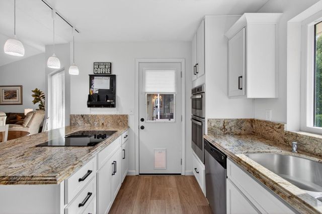 1502 Stone Way, Auburn, CA 95603