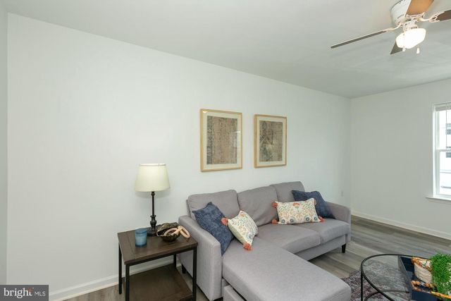 437 RUMBLING ROCK RD, Hedgesville, WV 25427