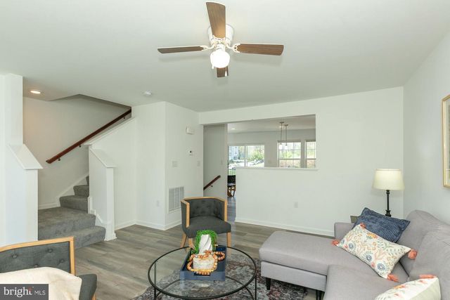 437 RUMBLING ROCK RD, Hedgesville, WV 25427