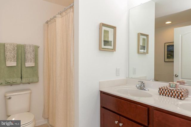 437 RUMBLING ROCK RD, Hedgesville, WV 25427