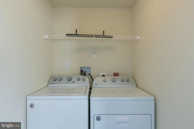 437 RUMBLING ROCK RD, Hedgesville, WV 25427