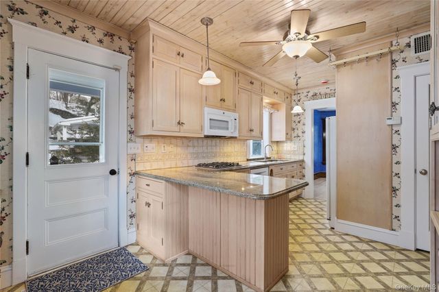 50 Oak Street, Brewster, NY 10509