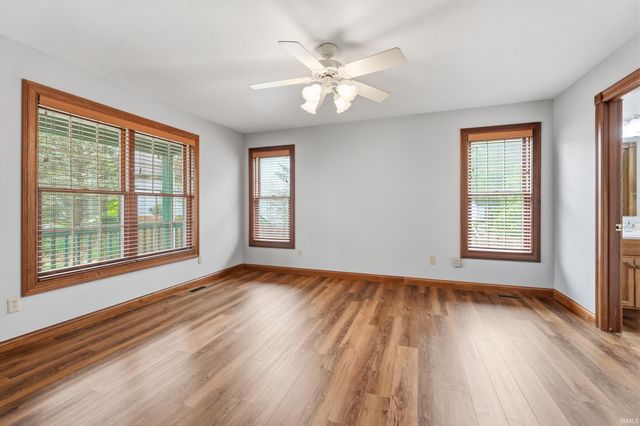 534 Frederick Crossing, Roanoke, IN 46783