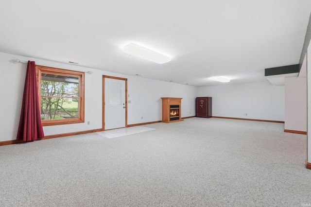 534 Frederick Crossing, Roanoke, IN 46783