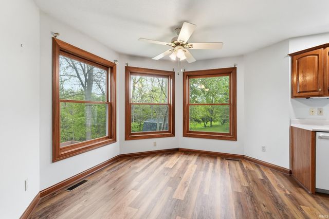 534 Frederick Crossing, Roanoke, IN 46783