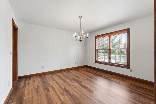 534 Frederick Crossing, Roanoke, IN 46783