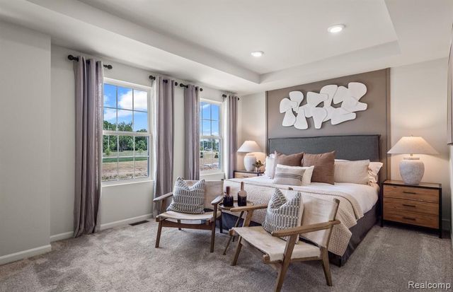 5572 East Spaniel Drive, Ann Arbor, MI 48108