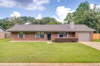 7160 Baysprings Dr, Pensacola, FL 32506