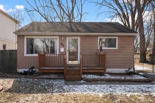 592 E Dallas Avenue, Madison Heights, MI 48071
