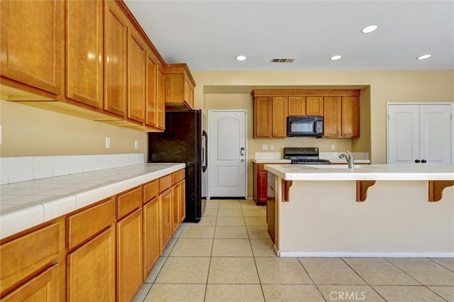 5750 Kingsbury Road, Palmdale, CA 93552