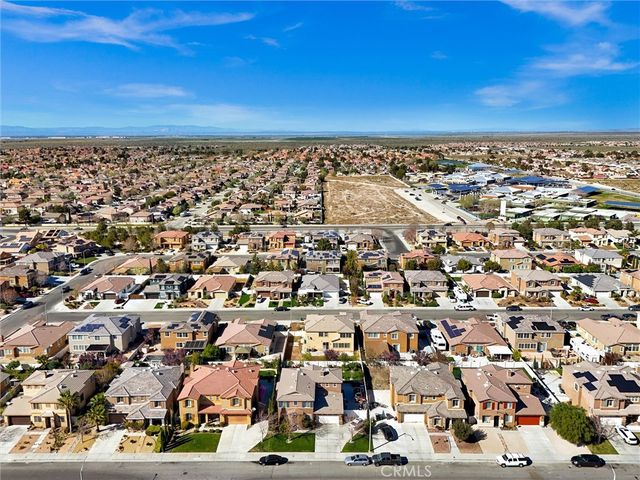 5750 Kingsbury Road, Palmdale, CA 93552