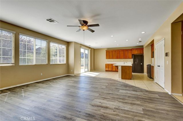 5750 Kingsbury Road, Palmdale, CA 93552