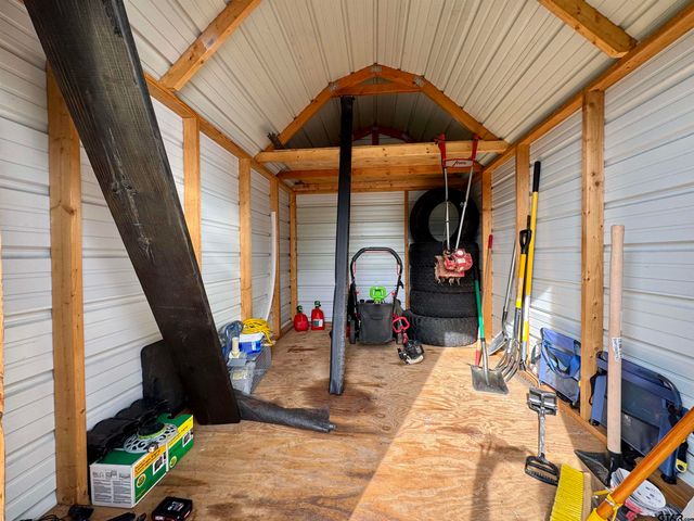 403 E Henderson St, Overton, TX 75684