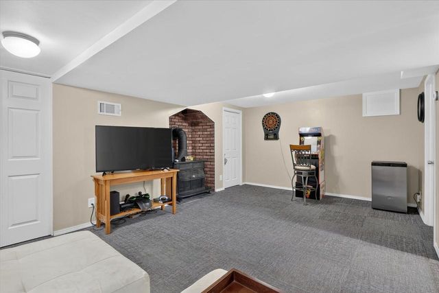 307 Lincoln Street, Evansville, WI 53536