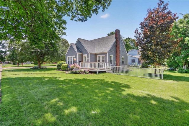 307 Lincoln Street, Evansville, WI 53536