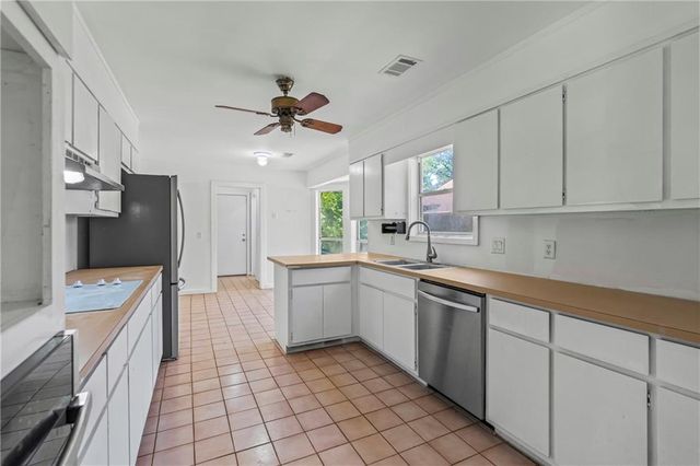 5132 Winterberry Drive, Stone Mountain, GA 30088