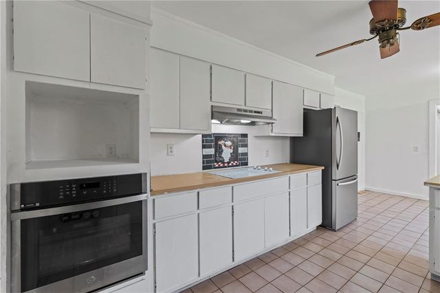 5132 Winterberry Drive, Stone Mountain, GA 30088
