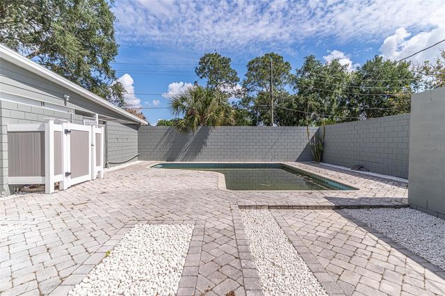 1558 DREXEL AVENUE NE, Winter Haven, FL 33881