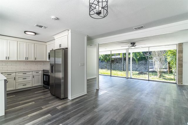 1558 DREXEL AVENUE NE, Winter Haven, FL 33881