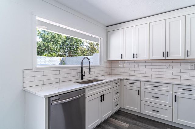 1558 DREXEL AVENUE NE, Winter Haven, FL 33881