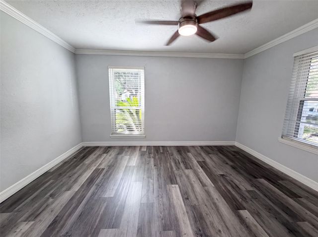 9314 Deanwood Street, Houston, TX 77040
