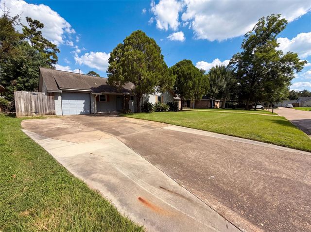 9314 Deanwood Street, Houston, TX 77040