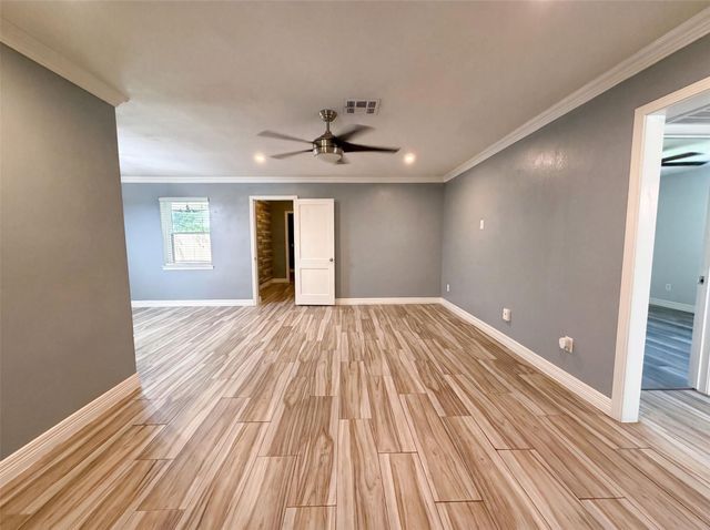 9314 Deanwood Street, Houston, TX 77040