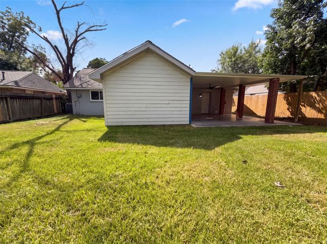 9314 Deanwood Street, Houston, TX 77040