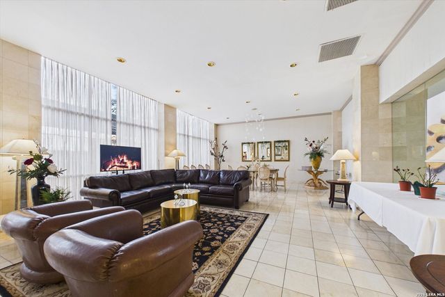 7701 Wurzbach Rd Apt 1803, San Antonio, TX 78229